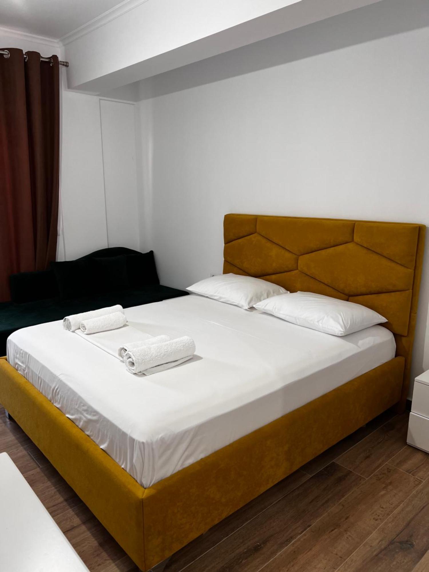 The Gwen Apartment Sarande Exterior photo