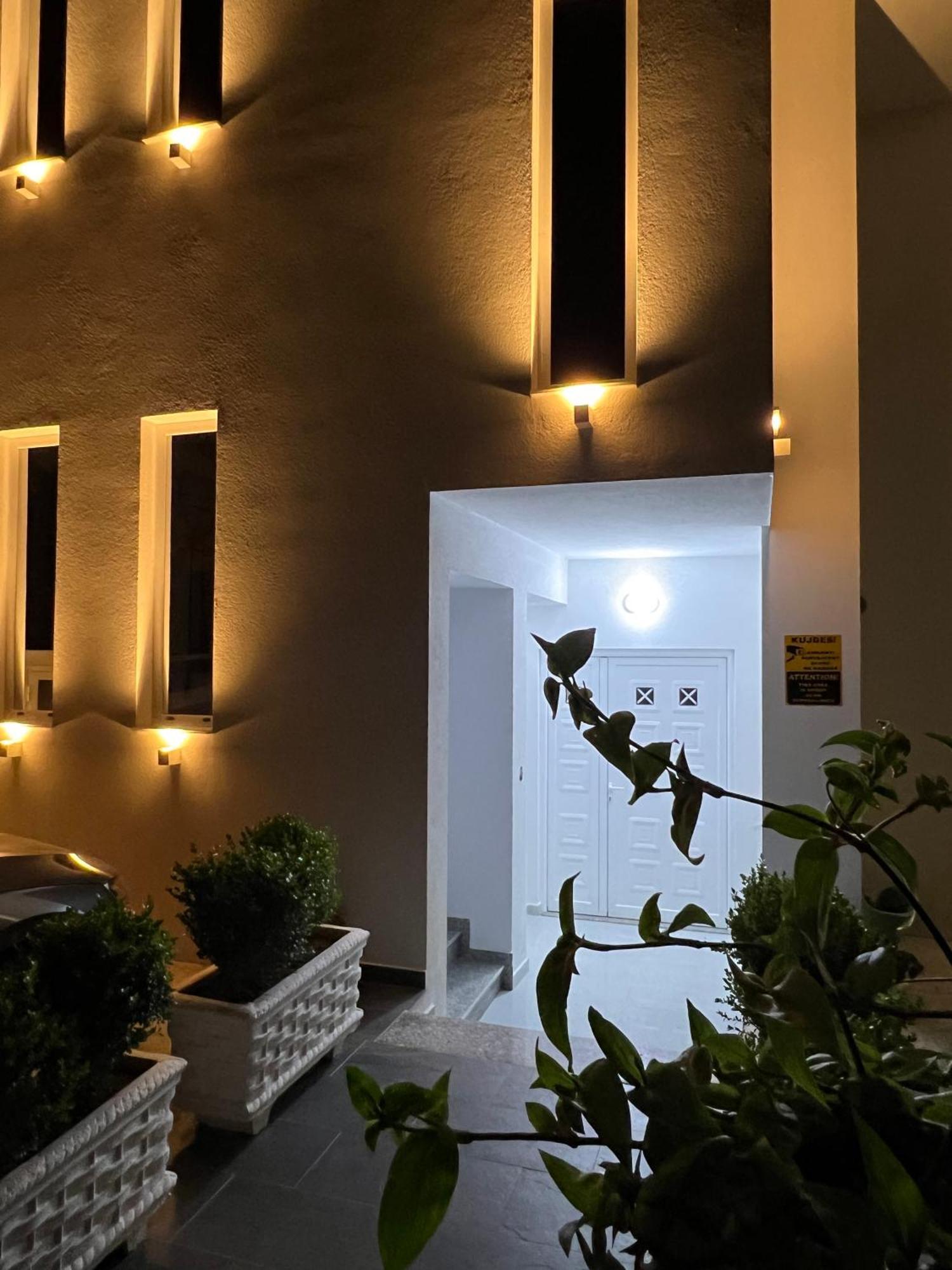 The Gwen Apartment Sarande Exterior photo