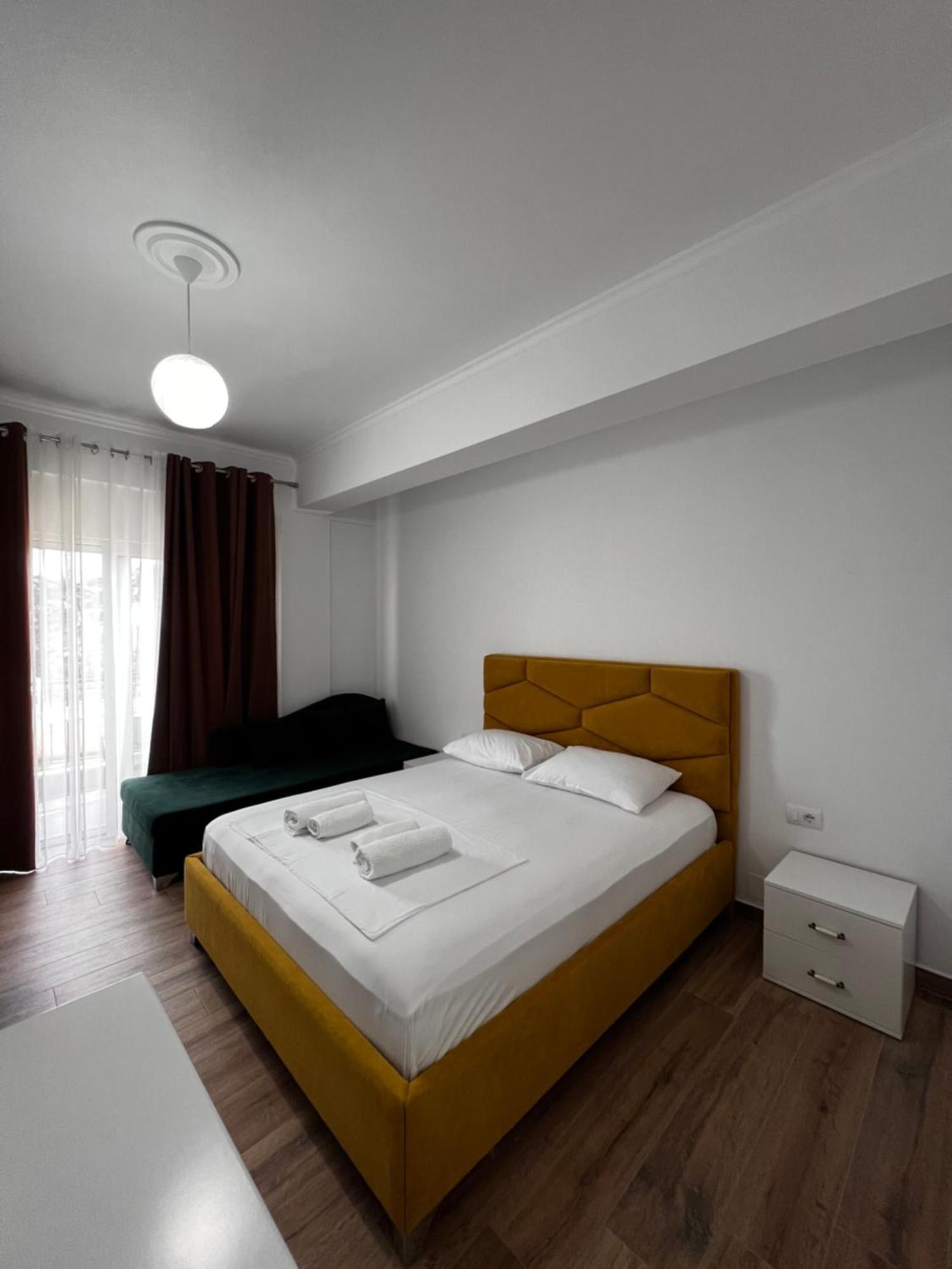 The Gwen Apartment Sarande Exterior photo