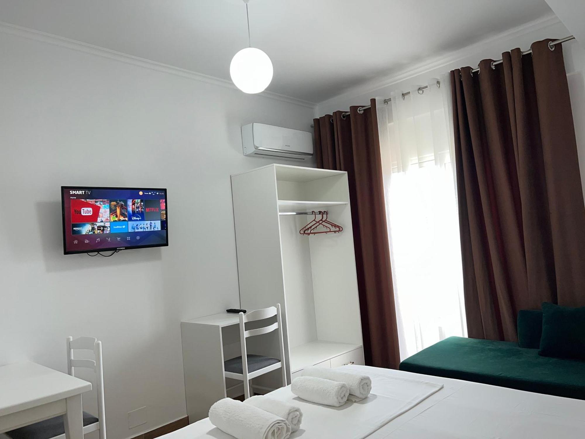 The Gwen Apartment Sarande Exterior photo