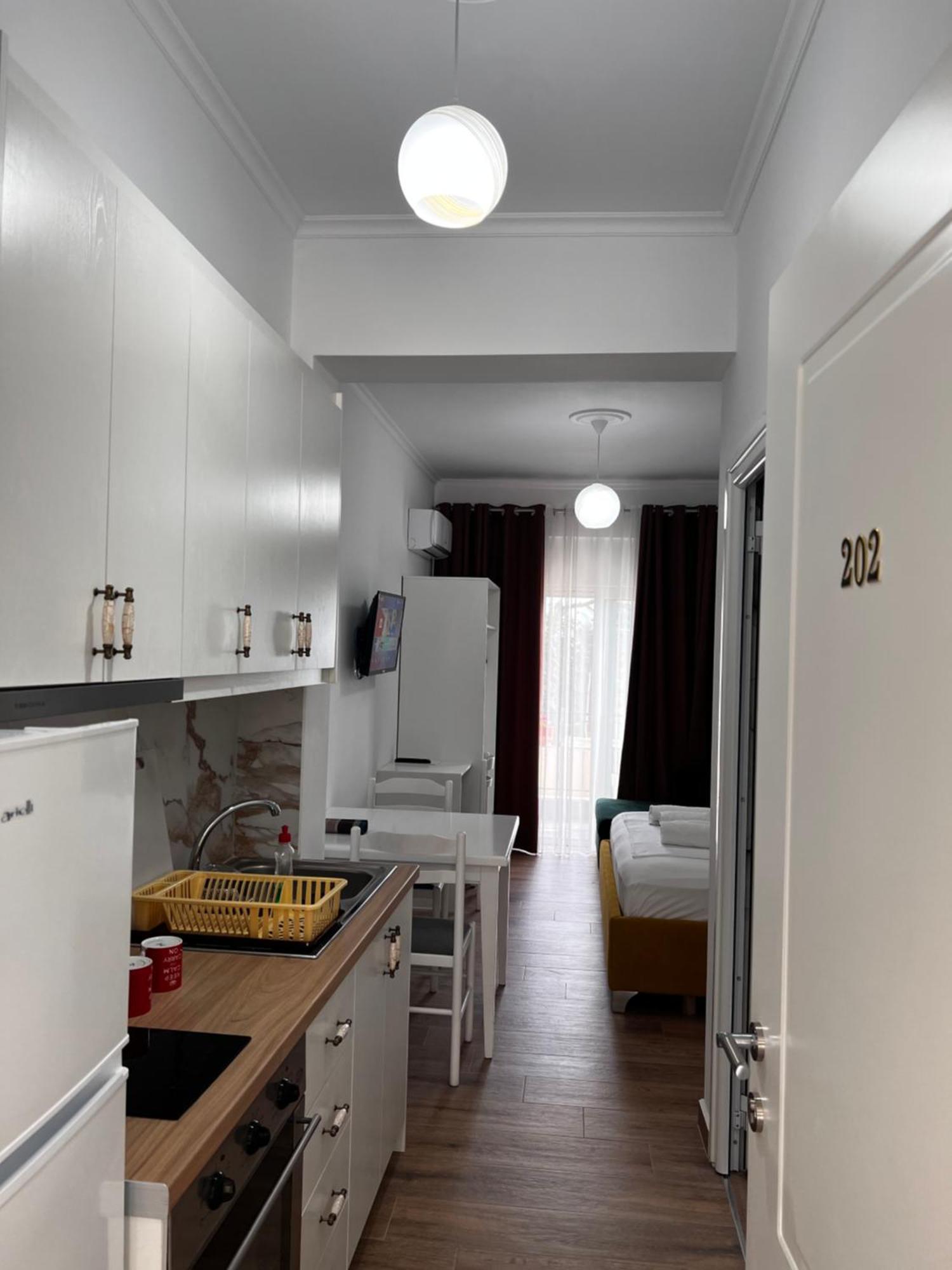 The Gwen Apartment Sarande Exterior photo