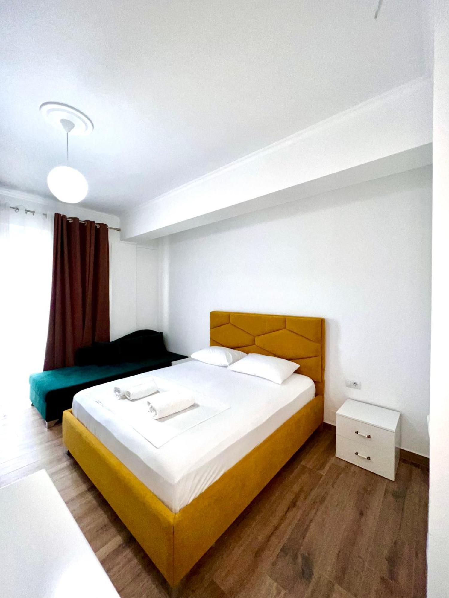 The Gwen Apartment Sarande Exterior photo